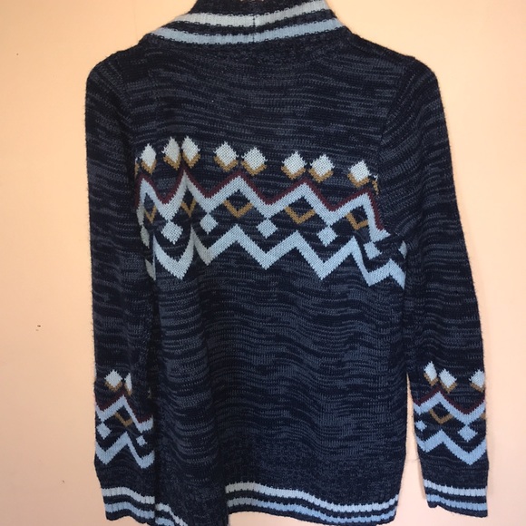 Sweater - Picture 2 of 3